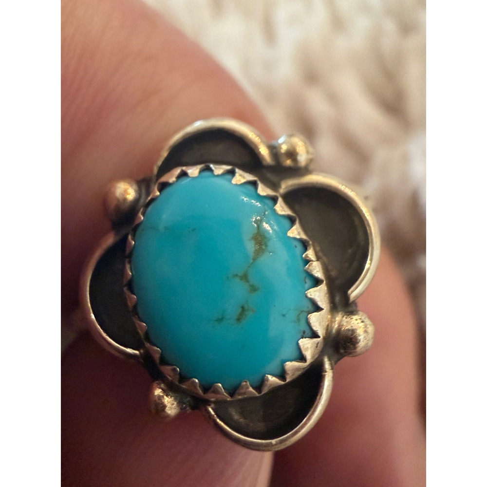 Vintage Sterling Silver Turquoise Flower Ring Southwestern Scalloped Size 8